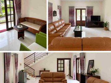 rumah mewah 2 lt di jalan utama perum green hills depan perumahan ada hotel el, lokasi di jalan kembar dekat arah batu, malang kota dan jalan tol. BU SEGERA