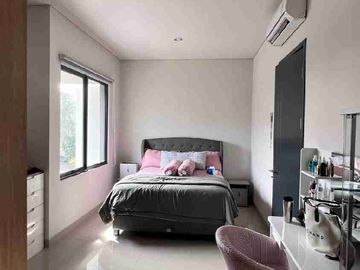 DISEWAKAN RUMAH ELIT SIAP HUNI DI CLUSTER AKSARA NUE, VANYA PARK BSD CITY