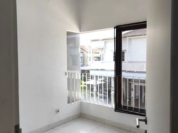 Rumah Cluster Alamanda 2lt 8x15 120m Type 3KT JGC Jakarta Garden City Cakung