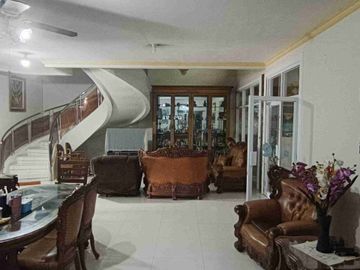 DIJUAL RUMAH SIAP HUNI DI TAMAN MODERN CAKUNG JAKARTA TIMUR
