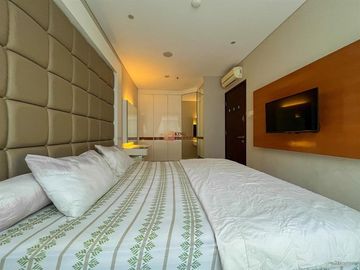 Desain Luxury Modern, Apartemen 2 Bedroom Central Park Residences Jakarta Barat Luas 87M2, Furnish Lengkap Siap Huni, Dekat Mall Central Park