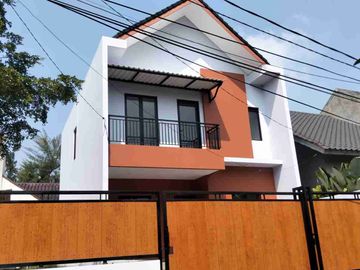 DIJUAL RUMAH BRANDNEW, SIAP HUNI BERADA DITENGAH KOTA BSD DAN DEKAT KEMANA MANA!! GRIYALOKA BSD