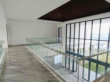Villa Mewah di Bukit Tertinggi Panbil Residence Batam  Sea View & City View⁠