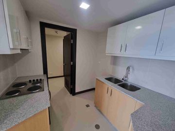 3 Bedroom Rent to Own Condoin Uptown BGC 10% Downpayment to Move In Get 25% DISCOUNT For Cash Payment