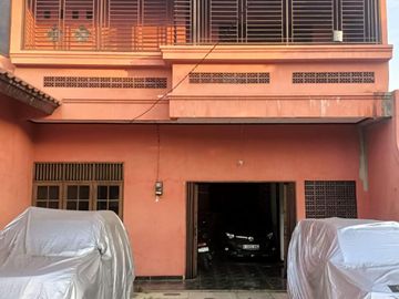 Dijual Rumah Luas di Wisma Ratu Jatimakmur Bekasi