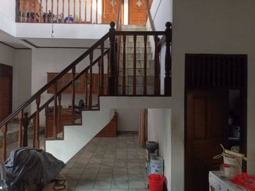 Dijual Rumah Luas di Wisma Ratu Jatimakmur Bekasi