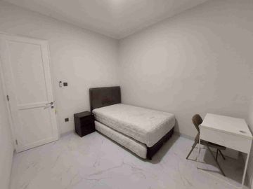 Disewakan Rumah Mewah Full Furnish Delatinos Bsd City Serpong Tangerang