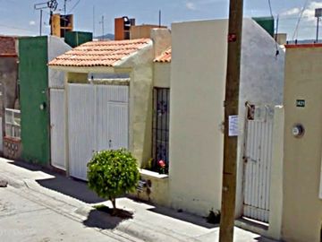 CASA EN VENTA-COL.SANTA MONICA-S.L.P