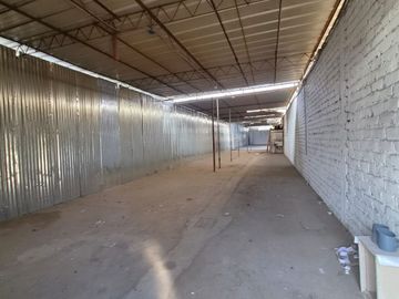 SE ALQUILA AMPLIO LOCAL COMERCIAL - INDUSTRIAL EN LOS OLIVOS - LIMA NORTE, DE 300M²