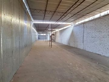 SE ALQUILA AMPLIO LOCAL COMERCIAL - INDUSTRIAL EN LOS OLIVOS - LIMA NORTE, DE 300M²