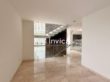 Residencia de lujo a estrenar en Valle Real ¡Entrega Inmediata!.