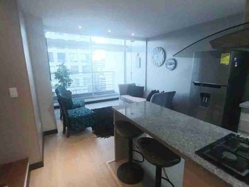Renta suite loft amoblada de lujo, hay piscina gimnasio sauna turco, sector La Carolina Av. República de El Salvador, Quito