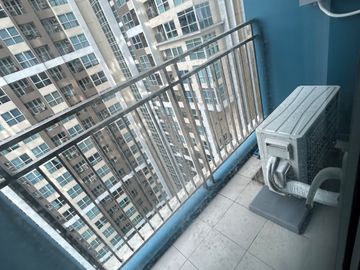 1BR with Balcony for Rent in Park Avenue, Grand Central Park BGC – Across Mitsukoshi Mall