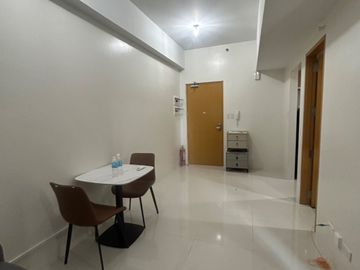 1BR with Balcony for Rent in Park Avenue, Grand Central Park BGC – Across Mitsukoshi Mall