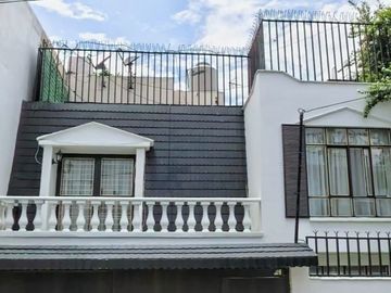 VENTA DE CASA EN JARDINES DEL CHURUBUSCO IZTAPALAPA CDMX