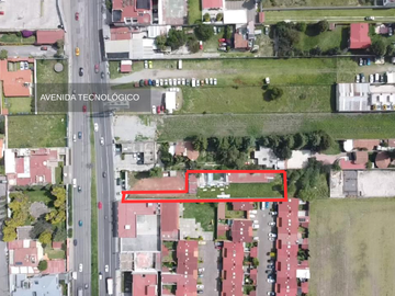 Terreno con construcción en Renta en Metepec, Avenida Tecnológico: Amplio Espacio Comercial