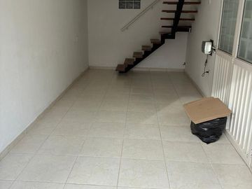 SE ARRIENDA CASA EN CIUDADELA DE LA PALMA. EL CARMEN DE VIBORAL.