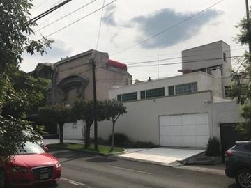 SIERRA GORDA RENTA CASA CON JARDIN Y VIGILANCIA