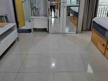 DIJUAL – Rumah 2 Lantai Full Furnished Depan Taman Dekat Park Serpong 🏠🌳✨