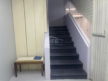 Bodega en venta en Medrano, Guadalajara | 412.59 m²