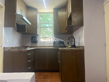 Bodega en venta en Medrano, Guadalajara | 412.59 m²