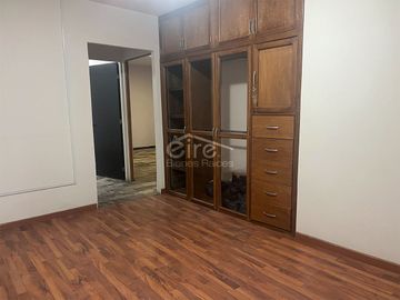 Bodega en venta en Medrano, Guadalajara | 412.59 m²