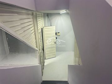 Bodega en venta en Medrano, Guadalajara | 412.59 m²