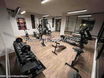 CASA EN RENTA EN ZAKIA CON HABITACIÓN EN PB