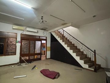 Rumah Di Tebet Barat Jakarta Selatan Cocok Untuk Usaha atau Investasi
