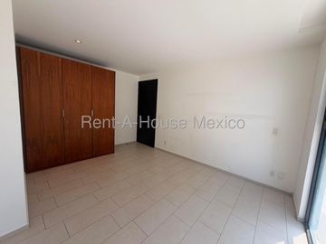 Renta de departamento en Villas del Sol, Queretaro, Mexico.