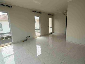 Turun Harga Disewakan Rumah Cluster Cajuputi De Park Bsd City