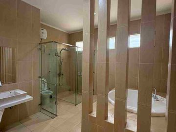 Turun Harga Disewakan Rumah Cluster Cajuputi De Park Bsd City
