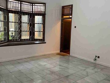 RUMAH FRESH, TINGGAL MASUK DI JAKAPERMAI