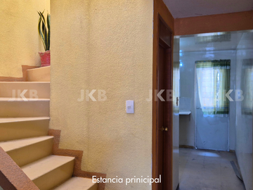 Casa en venta en Los Héroes Tecámac, 2 recámaras