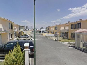 VENDO CASA ADJUDICADA EN VILLA FONTANA TLAQUEPAQUE JALISCO