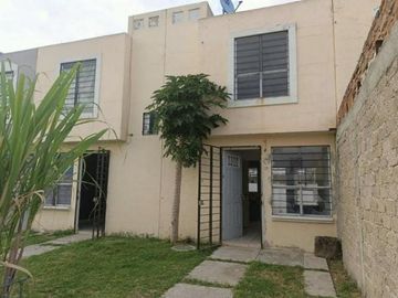 VENDO CASA ADJUDICADA EN VILLA FONTANA TLAQUEPAQUE JALISCO