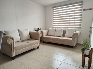 Casa en Renta Amueblada en León Guanajuato, sobre bulevard cañaveral, AL SUR   junto a hospital regional y de especialidad SE FACTURA