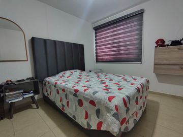 Casa en Renta Amueblada en León Guanajuato, sobre bulevard cañaveral, AL SUR   junto a hospital regional y de especialidad SE FACTURA