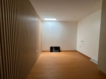 4BR Townhouse Semi-Furnoshed with 2-Car Garage in Roxas District Quezon City SD