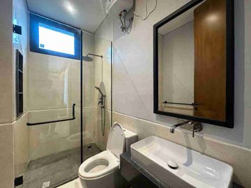 Dijual freehold dan Leashold Villa Lantai II di Canggu Batubolong Bali