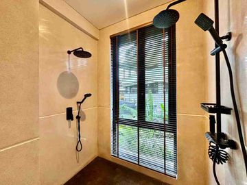 Dijual freehold dan Leashold Villa Lantai II di Canggu Batubolong Bali