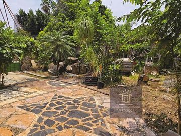 Casa en venta en Jiutepec con Jardín