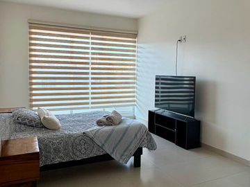 CASA EN RENTA AMUEBLADA EN LEÓN GUANAJUATO SOBRE BULEVARD INSURGENTES, AL NORTE DE LEÓN