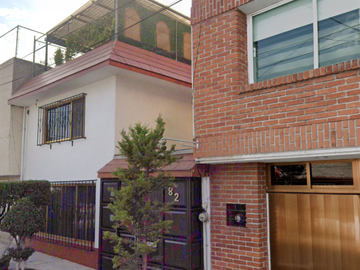 Casa en venta en Froylán C. Manjarrez, Constitución de 1917, Iztapalapa, Ciudad de México, CDMX