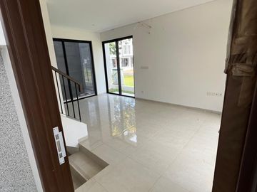 Disewakan Rumah Siap Huni di Premium Area Discovery Bintaro Jaya Harga Masih Nego