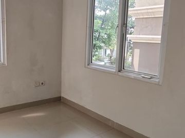 *DISEWAKAN CEPAT RUMAH RAPIH SIAP HUNI CLUSTER SAMARA VILLAGE GADING SERPONG