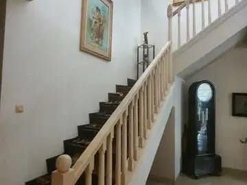RUMAH MEWAH 2 LANTAI DI GEDUNG HIJAU PONDOK INDAH JAKARTA SELATAN