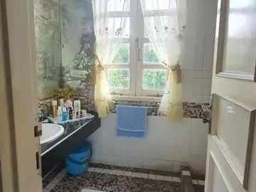 RUMAH MEWAH 2 LANTAI DI GEDUNG HIJAU PONDOK INDAH JAKARTA SELATAN