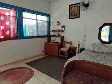 Remato Hermosa casa campirana rústica con bello jardín maduro