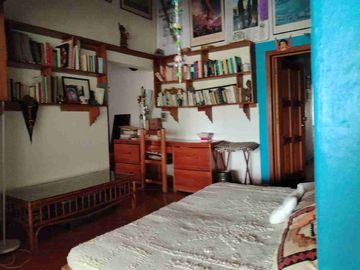 Remato Hermosa casa campirana rústica con bello jardín maduro